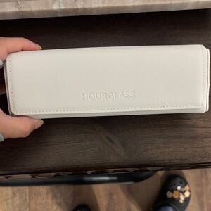 Hourglass White Makeup Case